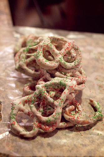 Christmas Pretzels 104